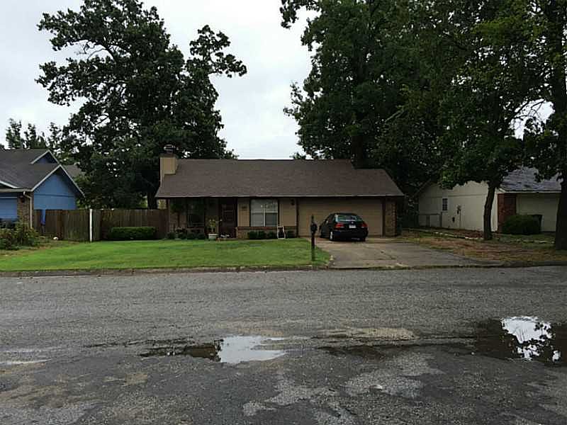2nd image of 3600 W Beechwood Dr
