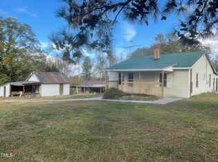 4180 McGhees Mill Rd, Semora, NC 27343