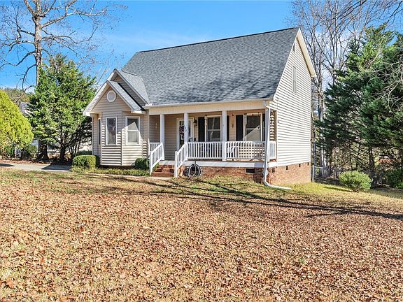 2nd image of 102 Cone Dr