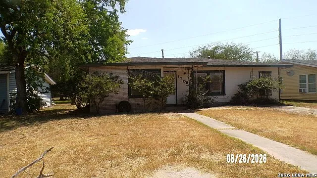 1708 Lucy Ln