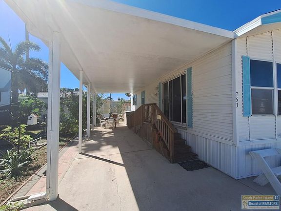 4th image of 753 E Clam Cir