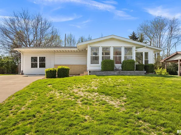 4913 N Ronald Rd, Peoria, IL 61614