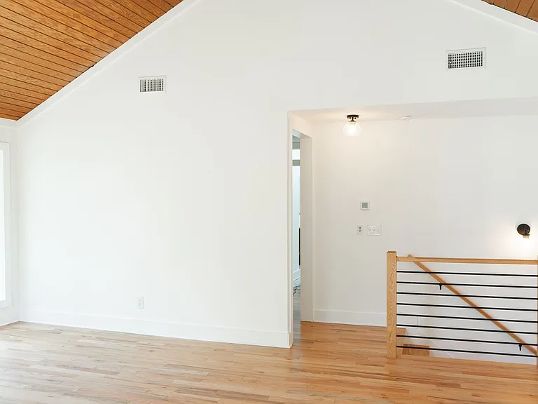 1 Woodbridge Way — Photo 39