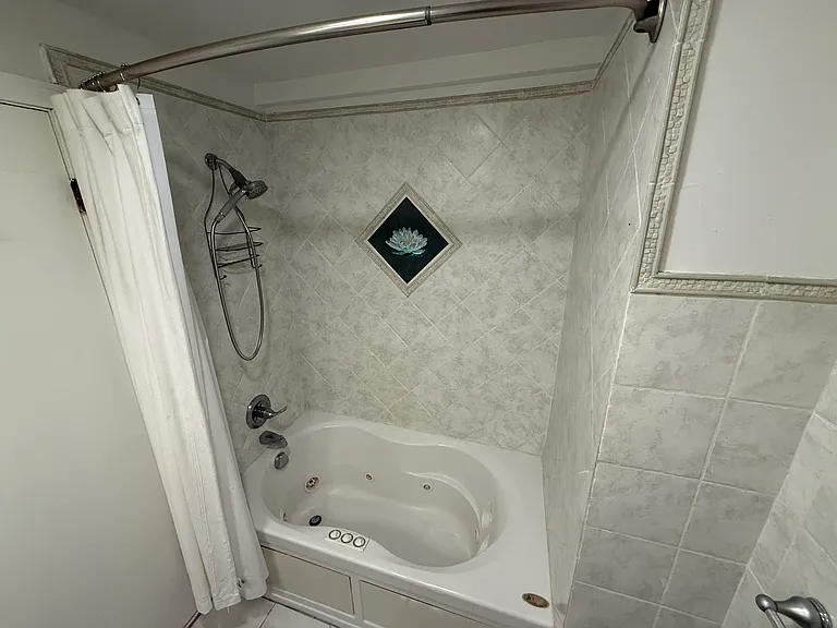475 Saw Mill Rd — Photo 7