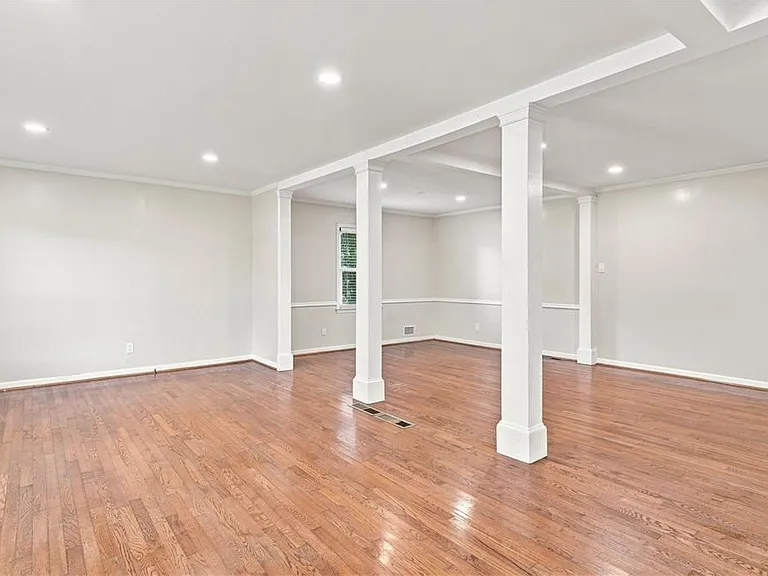 6776 Tilton Ln — Photo 5