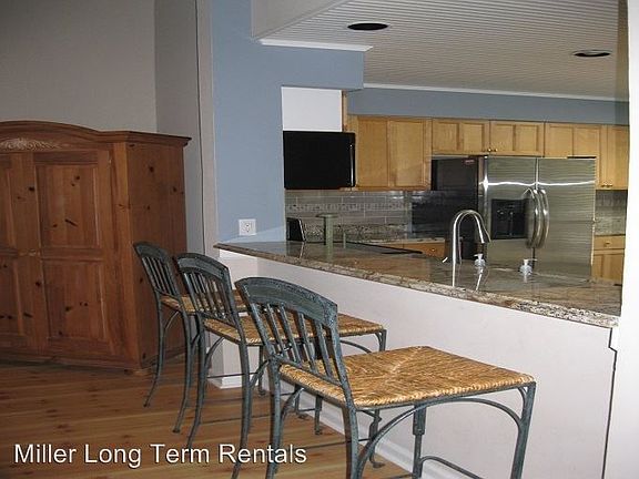 3rd image of 31 Lake Forest Dr APT 3337