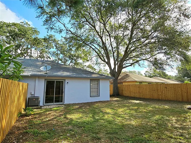 2668 Megan Ct — Photo 20