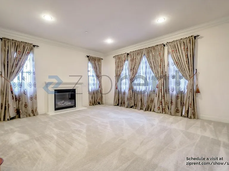 Guest meeting room