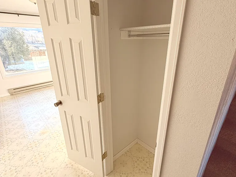 726 Lillian Ln #202 — Photo 14