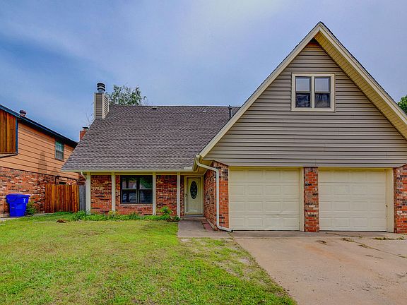 2nd image of 218 Americana Ct