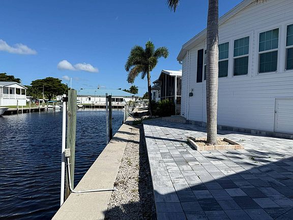 5th image of 318 Pier C