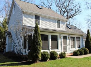 9831 Aldridge Dr, Columbia Station, OH 44028