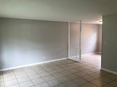 1599 Coombs Dr #2 — Photo 3
