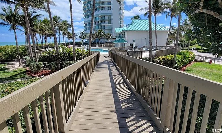 8600 S Ocean Dr #303 — Photo 3