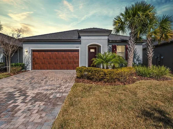 31837 Cannon Rush Dr, San Antonio, FL 33576