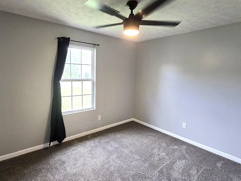 102 Buckskin Dr — Photo 22