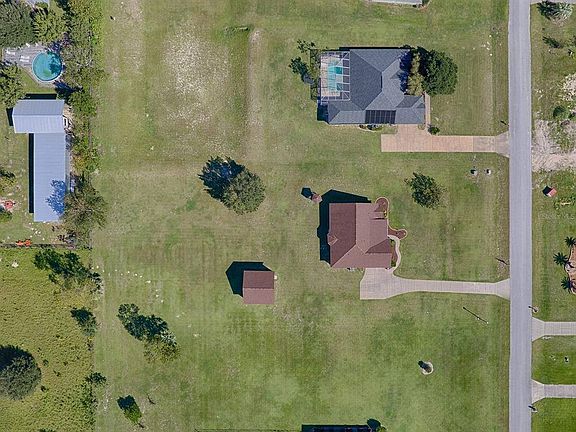 5th image of 9830 SE 64th Ave