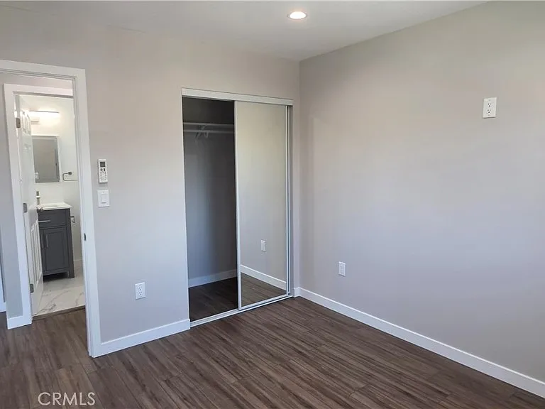 6518 Royer — Photo 18