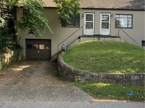 216-218 Rosemont Ave S, South Charleston, WV 25303