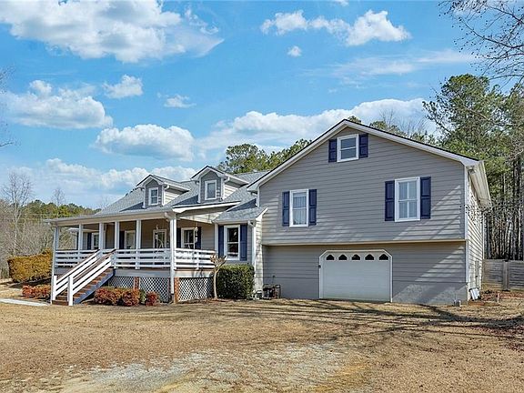 2nd image of 2133 Mann Rd