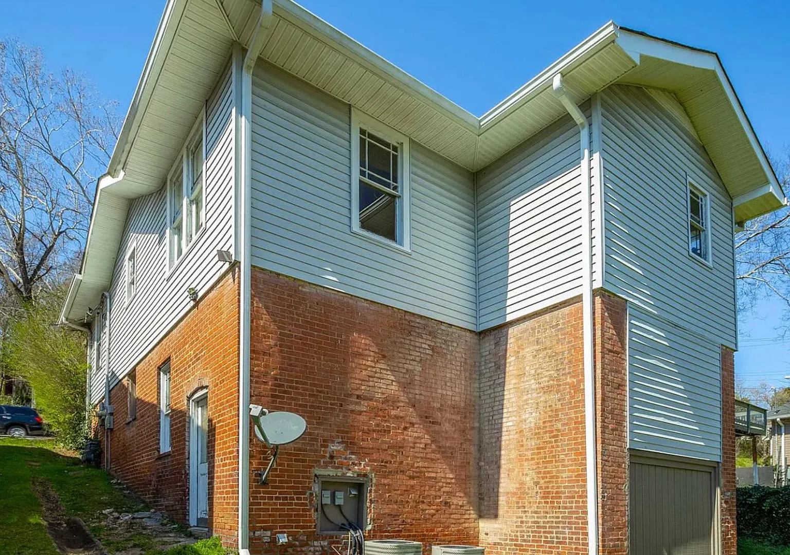 112 S Seminole Dr - Unit B — Photo 1