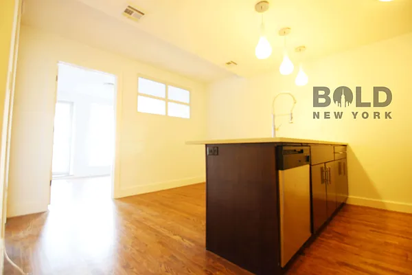 Rented by Bold New York | media 30