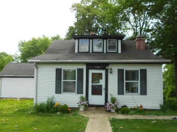 11742 Eckert Ln, Saint Louis, MO 63138