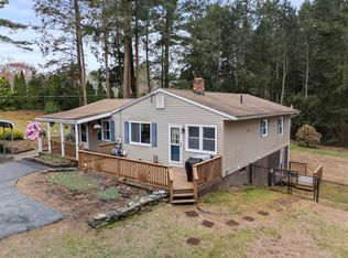 9 Golden Dr, Plainfield, CT 06374