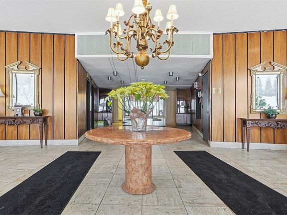 3rd image of 1160 Bower Hill Rd APT 716A