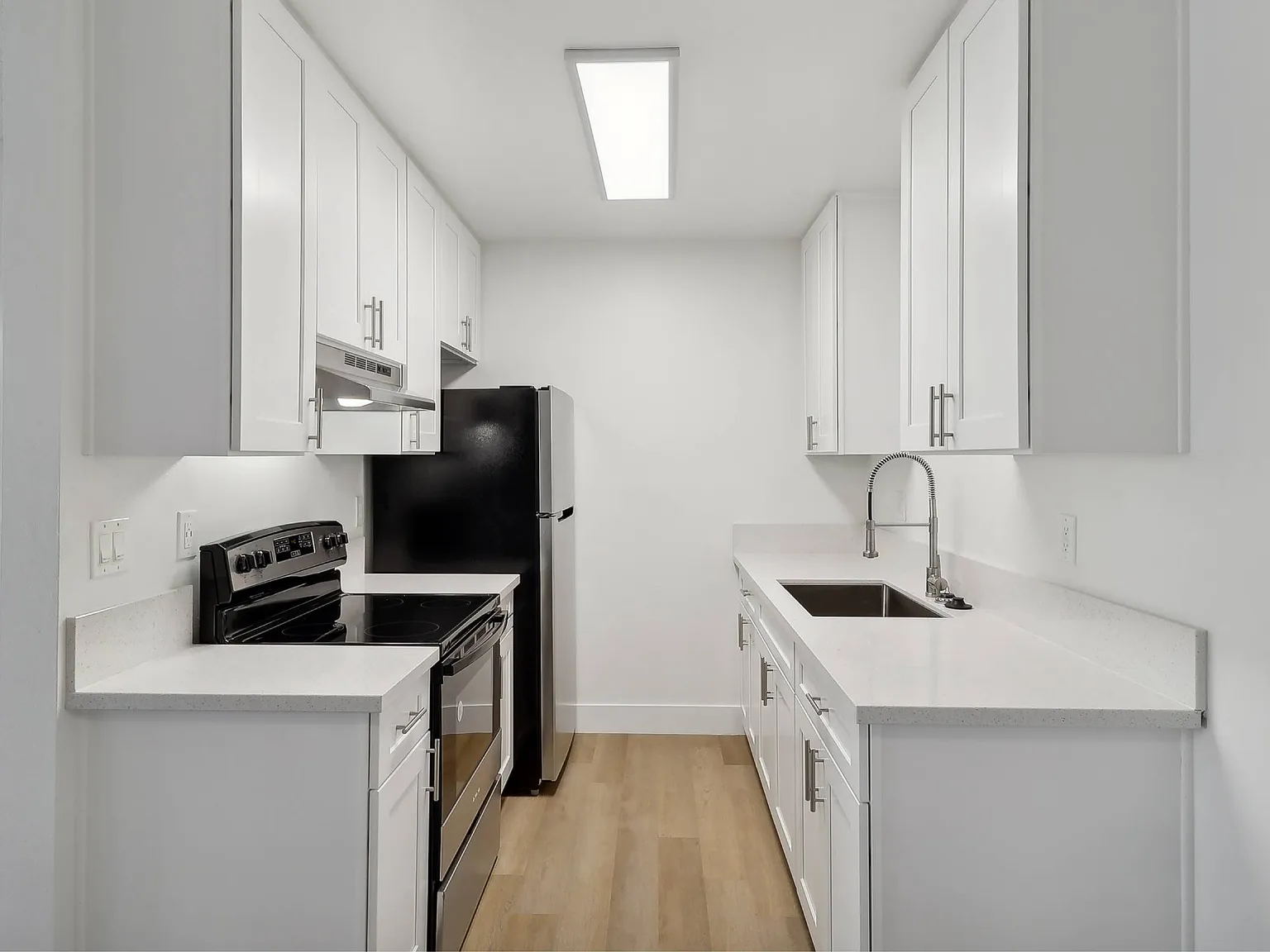 Terre at 1019 Peach — Photo 2
