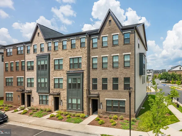 43450 Stonewood Crossing Ter, Ashburn, VA 20148