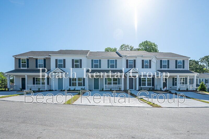 1st image of 209 Banbury Ln Unit 24