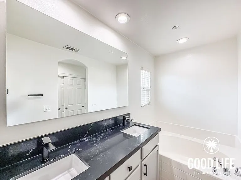 1446 Clearview Way — Photo 14