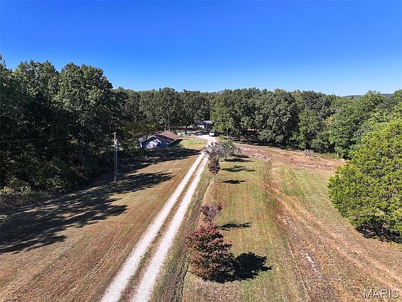 2nd image of 11441 Carron Rd