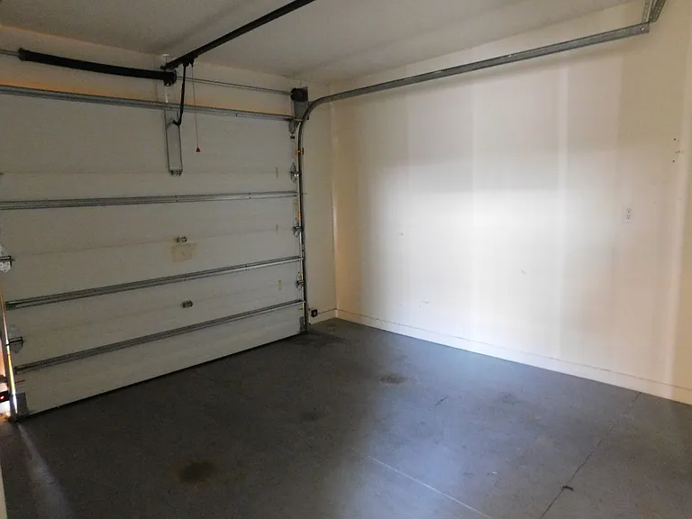 4204 Arbor Green Way — Photo 25