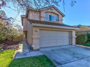25661 Wisteria Ct, Salinas, CA 93908