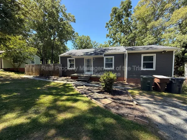 2817 Shady Lawn Dr, Greensboro, NC 27408