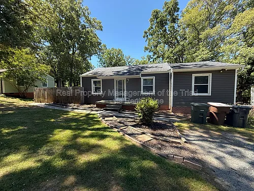 2817 Shady Lawn Dr Photo 1