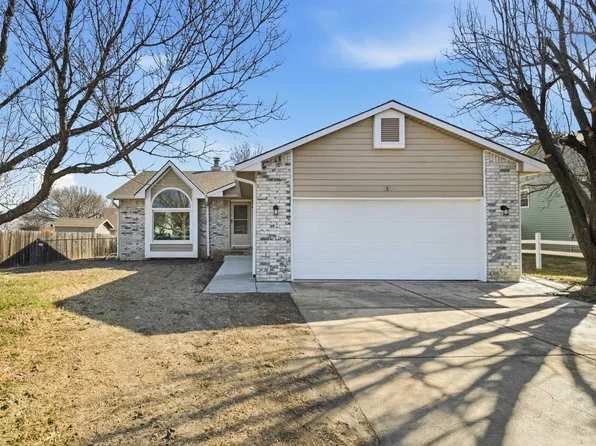 1814 S Cranbrook Ave, Wichita, KS 67207