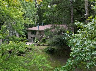 11955 Hilloway Rd W, Minnetonka, MN 55305