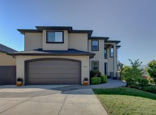 4304 Vineyard Ter, Medford, OR 97504