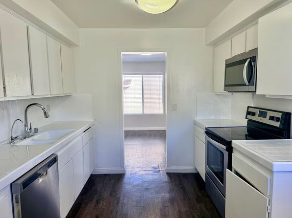 17440 Burbank Blvd APT 101