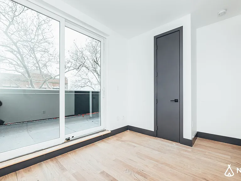 1079 Carroll St #3B — Photo 9