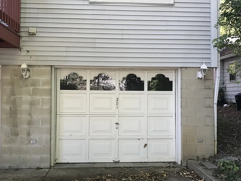 351 S Madison St — Photo 7