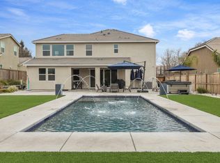 10030 Evening Star Dr, Roseville, CA 95747