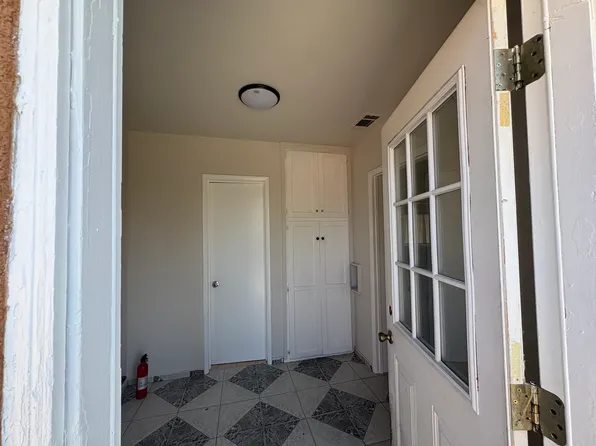 9269 Bartee Ave, Pacoima, CA 91331