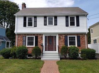 207 Winslow Rd, Newton, MA 02468