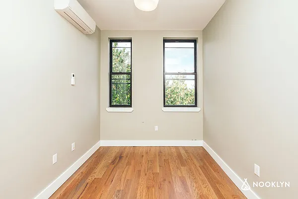 Rented by Nooklyn NYC LLC | media 29