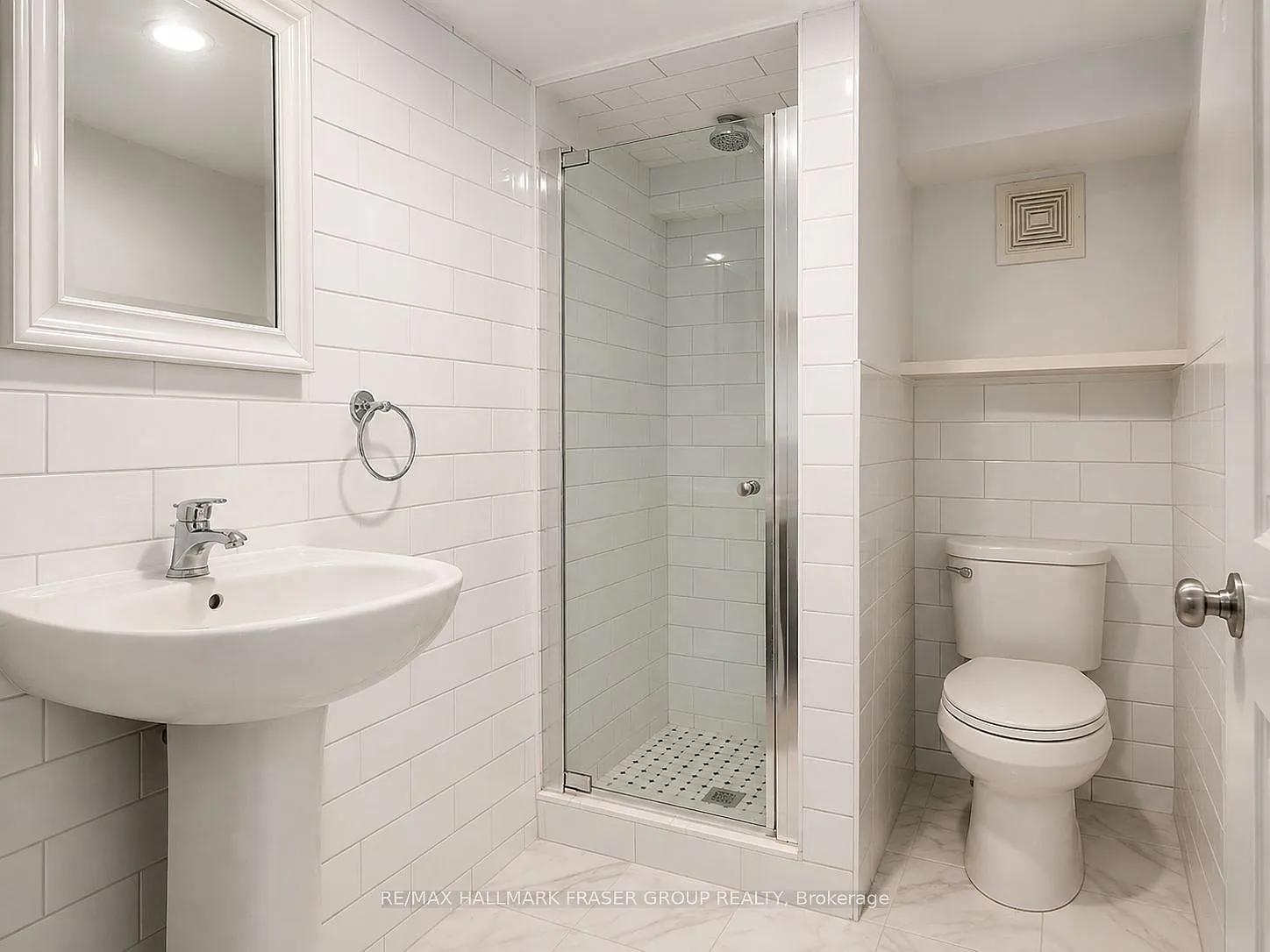 3 bed, $2,000 — Photo 3