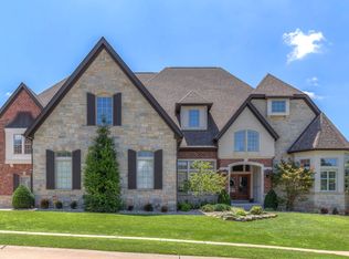 16763 Eagle Bluff Ct, Chesterfield, MO